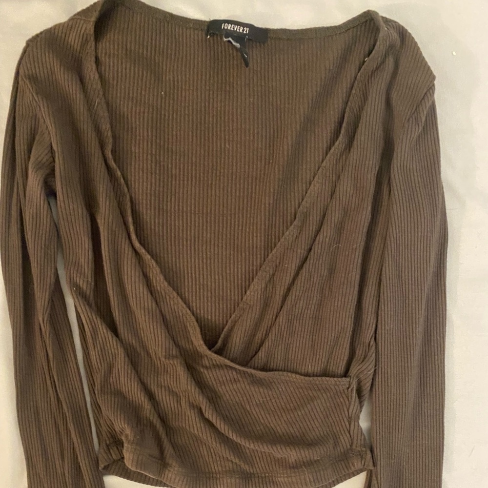forever 21 wrap sleeve crop top